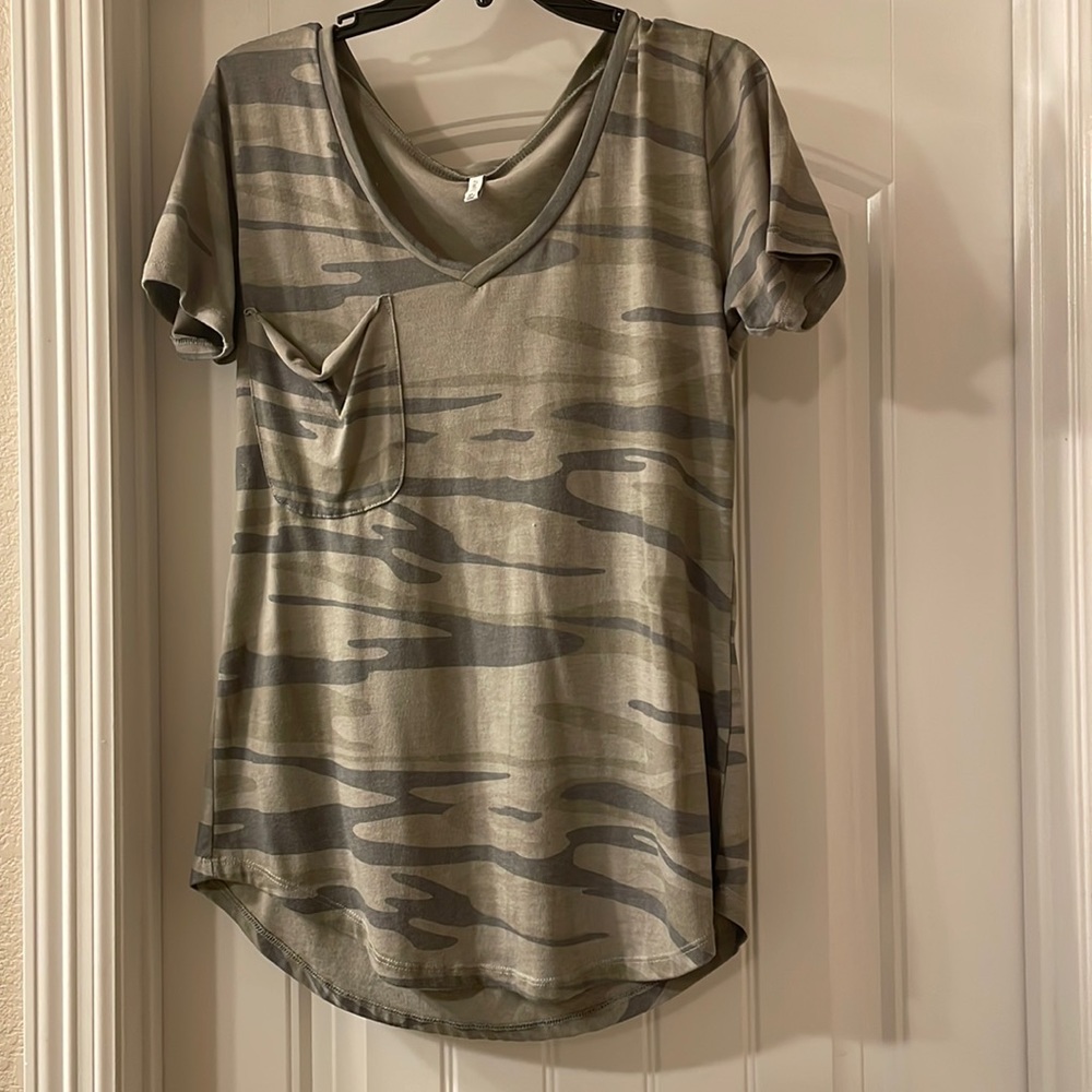 Z Supply camo tshirt